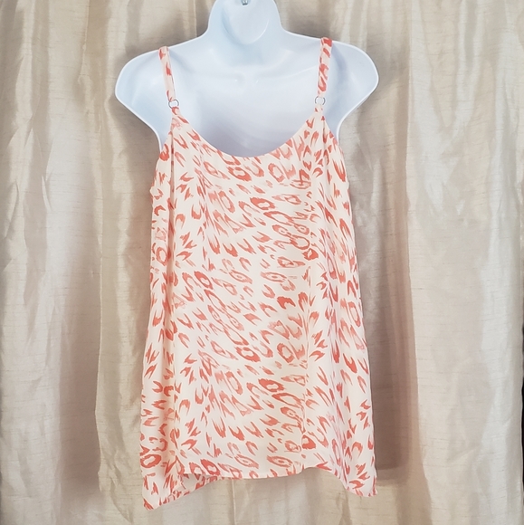 NWOT CAbi pink & white abstract print sleeveless blouse tank top Womens Small - Picture 3 of 7